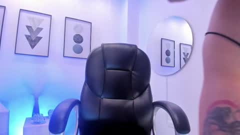 kailyn monroe online show from February 8, 7:39 pm