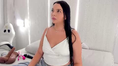 Kailyn online show from June 16, 11:33 am