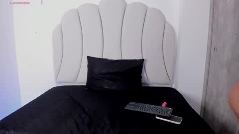 Snapshot of kaity_layne chatting on March 12, 12:42 am Kaity Lane online show from March 12, 12:42 am