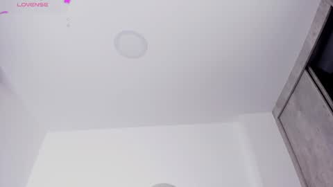 Snapshot of kaity_layne chatting on March 4, 11:32 pm Kaity Lane online show from March 4, 11:32 pm