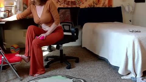 Snapshot of kalikushdreamz chatting on December 2, 9:59 pm Tara Smith online show from December 2, 9:59 pm
