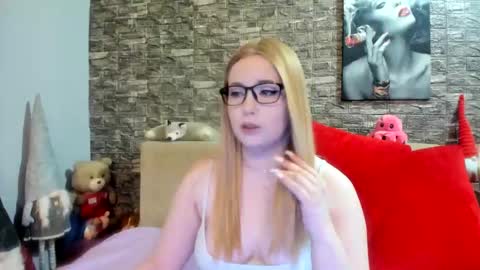Snapshot of kalindahot chatting on February 5, 7:10 pm kalindahot online show from February 5, 7:10 pm