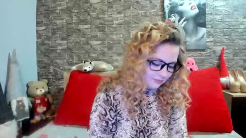 Snapshot of kalindahot chatting on December 26, 7:27 pm kalindahot online show from December 26, 7:27 pm