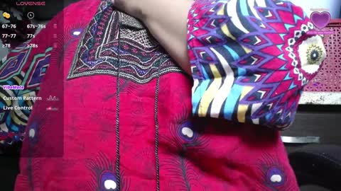 Snapshot of kalpananaisha_ chatting on December 18, 10:08 am Alisha online show from December 18, 10:08 am