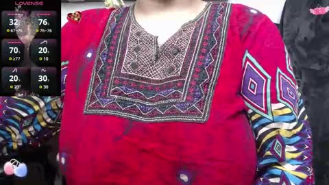 Snapshot of kalpananaisha_ chatting on February 10, 10:09 am Alisha online show from February 10, 10:09 am