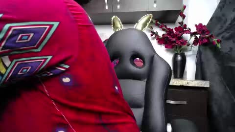 Snapshot of kalpananaisha_ chatting on February 25, 10:04 am Alisha online show from February 25, 10:04 am