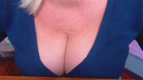 KamaliaSim online show from April 7, 4:47 am