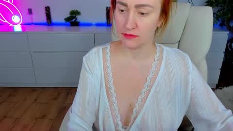 kamilahot25 online show from November 2, 6:55 pm