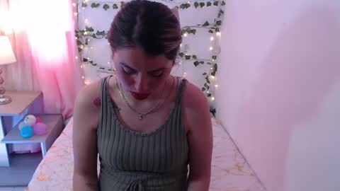 Snapshot of kamilew chatting on September 25, 6:17 pm kamilew online show from September 25, 6:17 pm