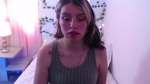 Snapshot of kamilew chatting on September 12, 6:59 pm kamilew online show from September 12, 6:59 pm