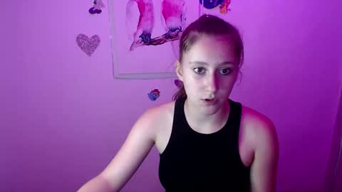 Snapshot of kamilla_love_ chatting on September 16, 12:35 pm kamilla_love_ online show from September 16, 12:35 pm