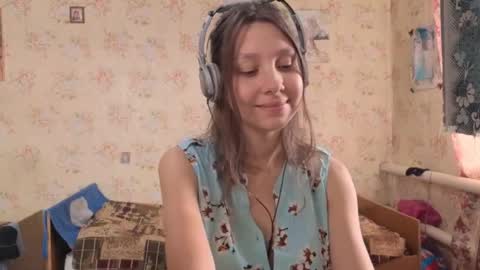 Mari  Simmons online show from October 8, 6:29 am