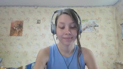 Mari  Simmons online show from October 5, 6:29 am