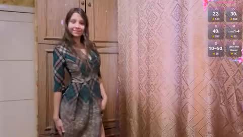 Mari  Simmons online show from November 27, 9:01 am