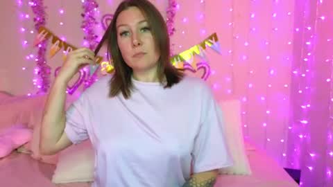 Snapshot of kamrynmarie69 chatting on February 13, 2:23 am kamrynmarie69 online show from February 13, 2:23 am