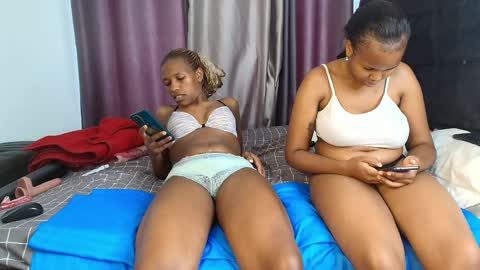 kandy_sweetss online show from May 17, 10:36 am