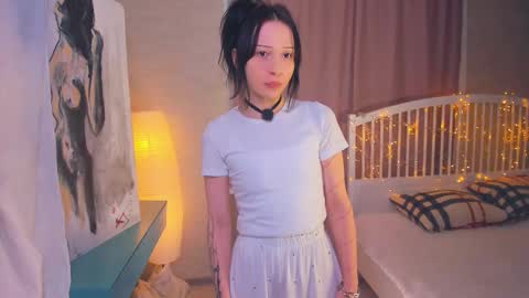 Emily online show from November 26, 8:10 pm