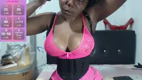 Paola online show from December 22, 6:33 pm