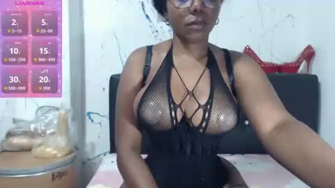 Paola online show from December 15, 4:23 pm