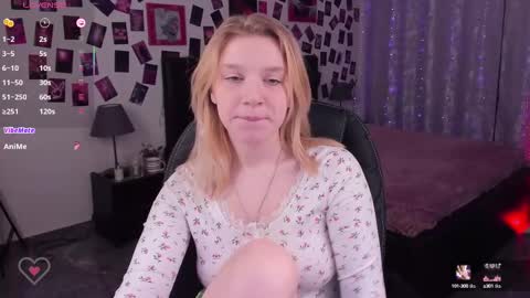 Snapshot of karambamoon chatting on March 2, 8:46 pm Lera online show from March 2, 8:46 pm