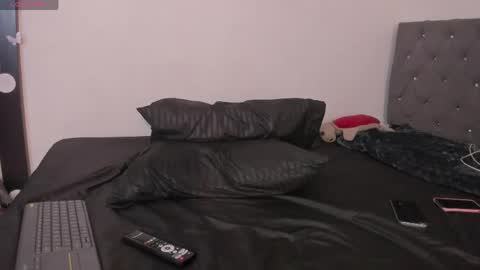 karely_laurent online show from May 26, 12:32 am