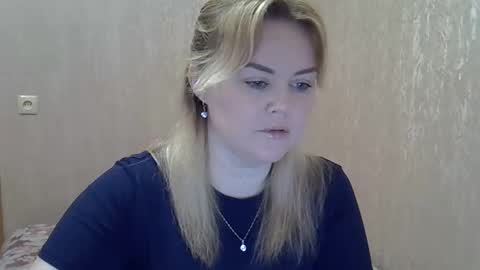 Snapshot of karennelsonx chatting on February 4, 3:04 pm karennelsonx online show from February 4, 3:04 pm
