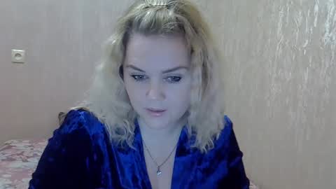 Snapshot of karennelsonx chatting on January 10, 8:37 pm karennelsonx online show from January 10, 8:37 pm
