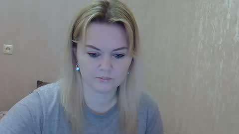 Snapshot of karennelsonx chatting on February 19, 12:00 pm karennelsonx online show from February 19, 12:00 pm