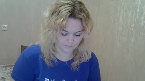 Snapshot of karennelsonx chatting on February 20, 9:22 am karennelsonx online show from February 20, 9:22 am
