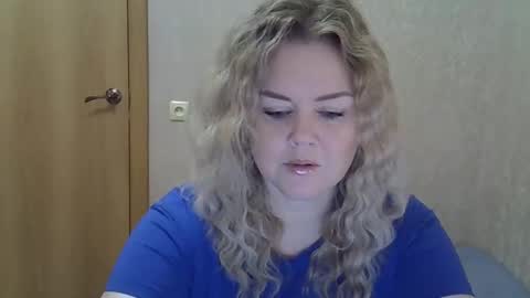 karennelsonx online show from November 30, 2:54 pm