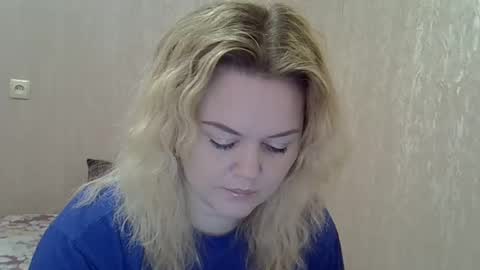 Snapshot of karennelsonx chatting on March 3, 8:10 am karennelsonx online show from March 3, 8:10 am