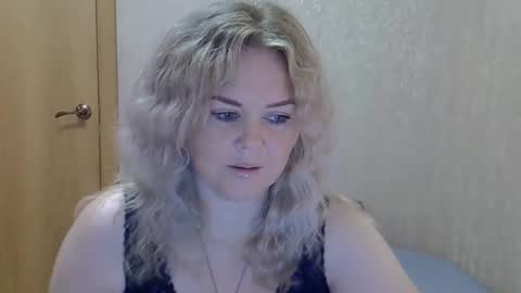 Snapshot of karennelsonx chatting on September 16, 12:24 pm karennelsonx online show from September 16, 12:24 pm