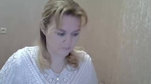 Snapshot of karennelsonx chatting on February 3, 10:47 am karennelsonx online show from February 3, 10:47 am