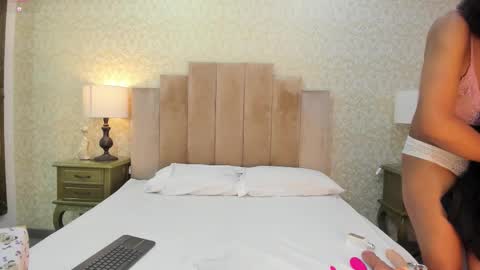 KarenNewman online show from December 17, 3:22 am