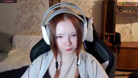 Snapshot of karicynthia chatting on October 3, 4:34 pm Lisa Backler online show from October 3, 4:34 pm