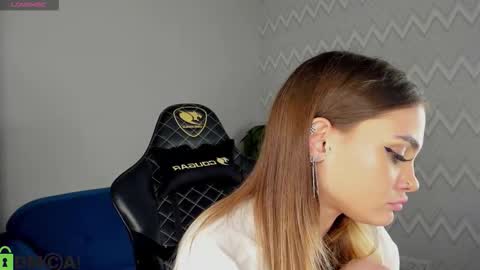 karina_broks online show from November 3, 11:14 am