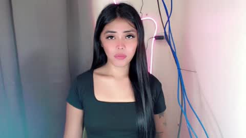 I AM BELLE online show from July 20, 10:39 am