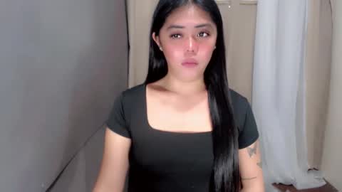 I AM BELLE online show from June 6, 2:12 pm