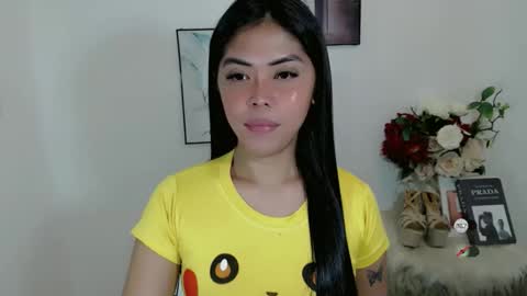 I AM BELLE online show from February 14, 8:49 am