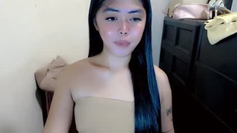 I AM BELLE online show from June 12, 2:58 pm
