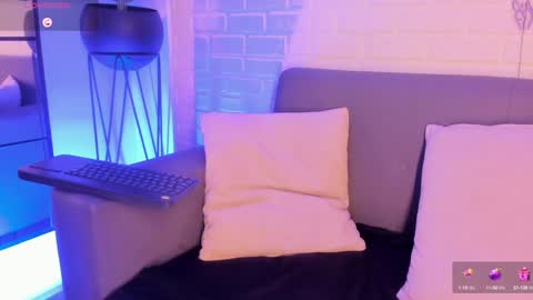 Snapshot of karina_gomez_18 chatting on January 30, 4:48 am Kari online show from January 30, 4:48 am