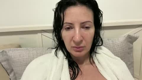 Snapshot of karinablair chatting on February 28, 4:21 am Karina online show from February 28, 4:21 am