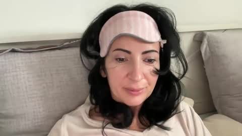 Snapshot of karinablair chatting on February 16, 1:27 pm Karina online show from February 16, 1:27 pm