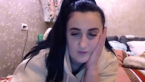 Snapshot of karinkabrunetka2 chatting on January 24, 1:57 pm karinkabrunetka2 online show from January 24, 1:57 pm