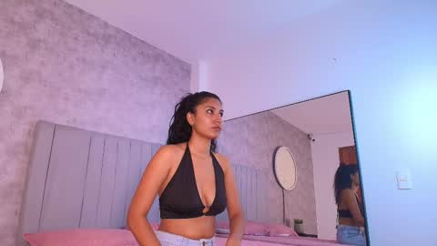 Karla online show from February 15, 7:35 pm