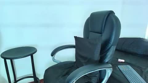 karla_hilton1 online show from March 26, 1:02 pm