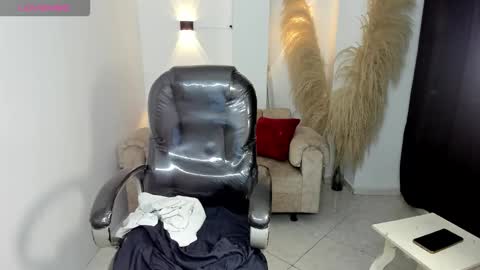 KARLYE online show from February 20, 6:26 am