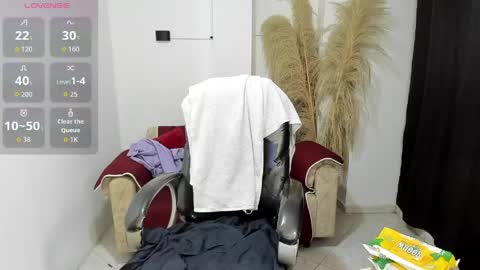 KARLYE online show from May 29, 2:31 am