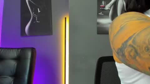   online show from July 24, 5:44 pm