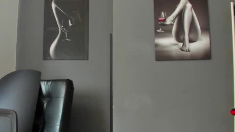   online show from January 5, 5:27 pm